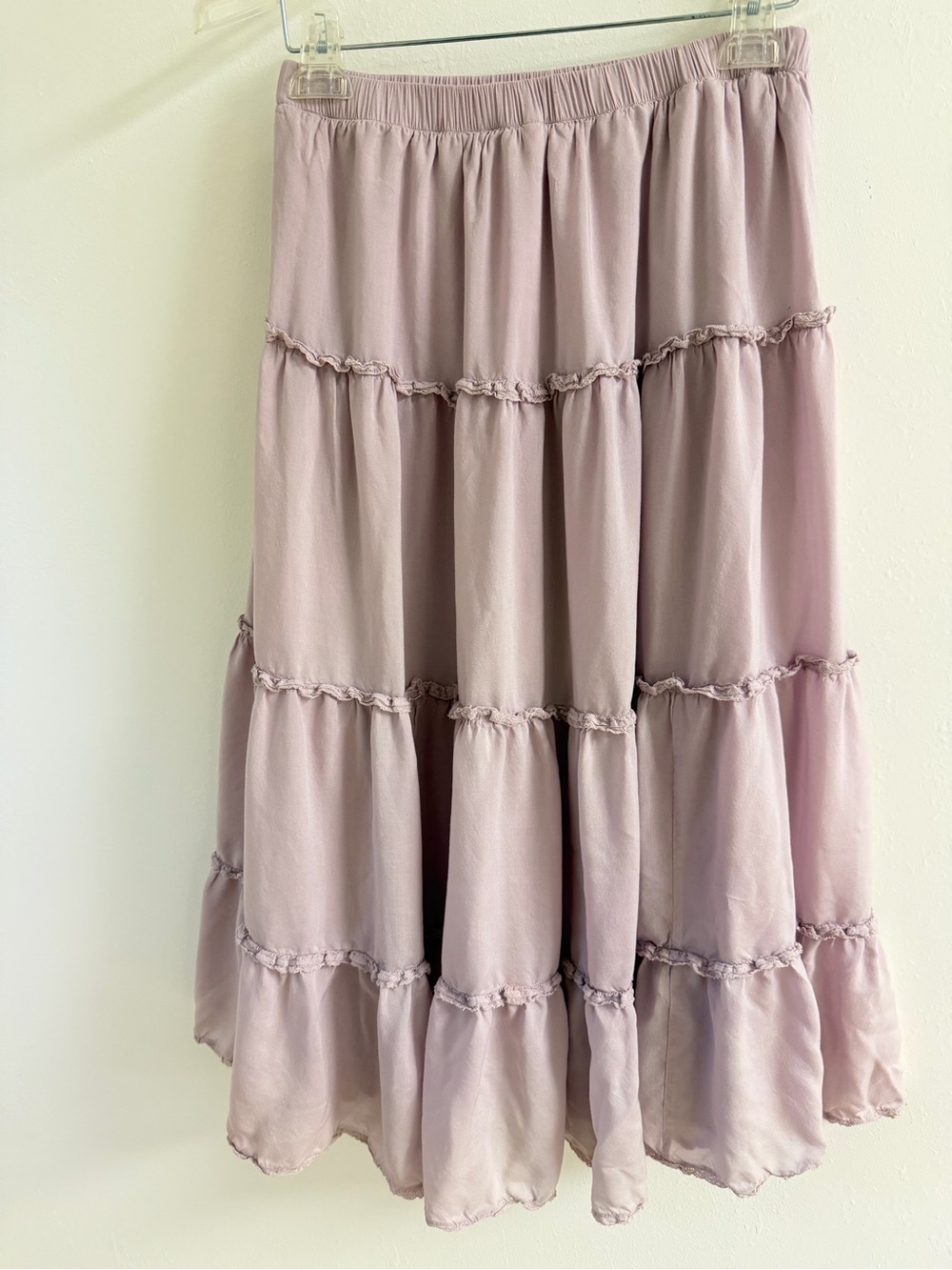 Aritzia Wilfred Lavender Tiered Midi Skirt - Picture 2 of 4